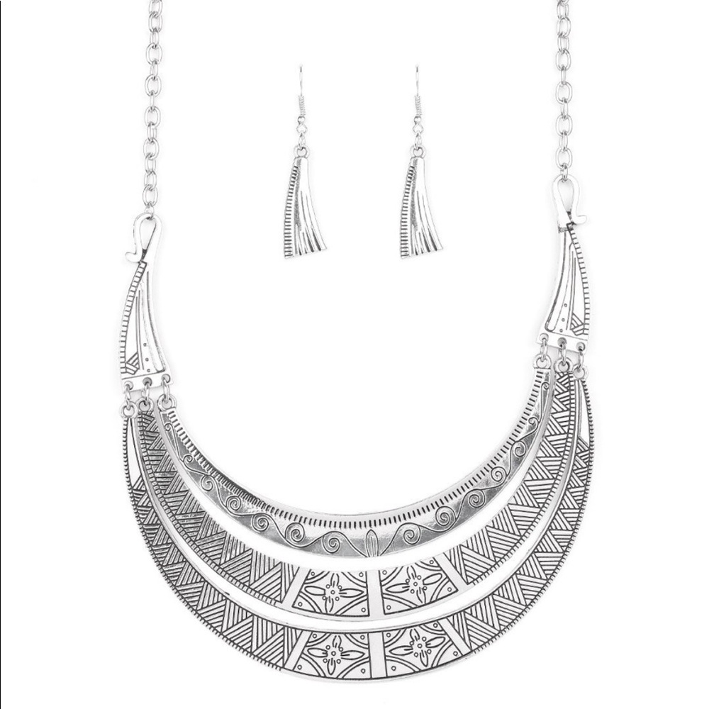 Paparazzi Take All You Can GATHERER Necklace